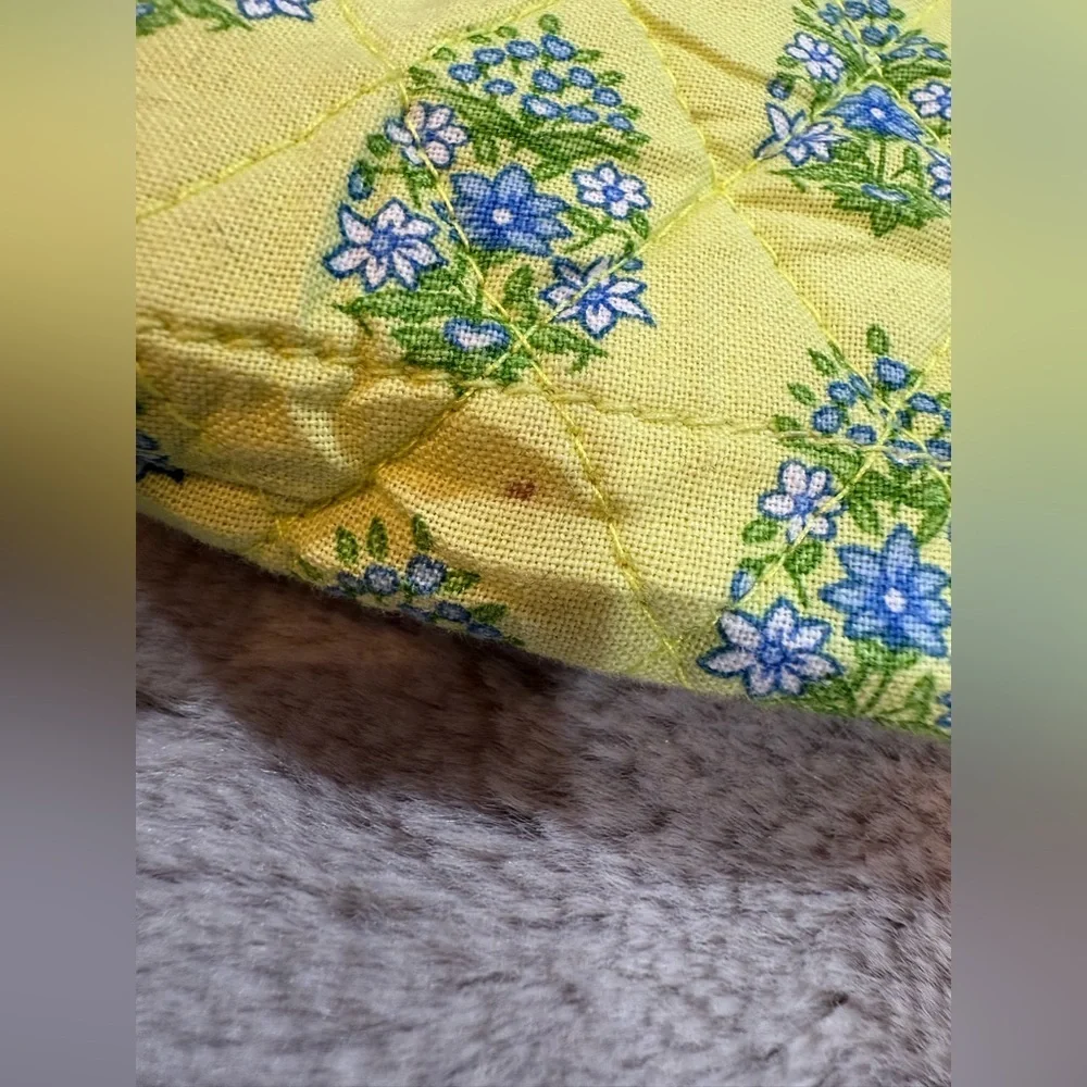 Vera Bradley Wristlet - Picture 4 of 4